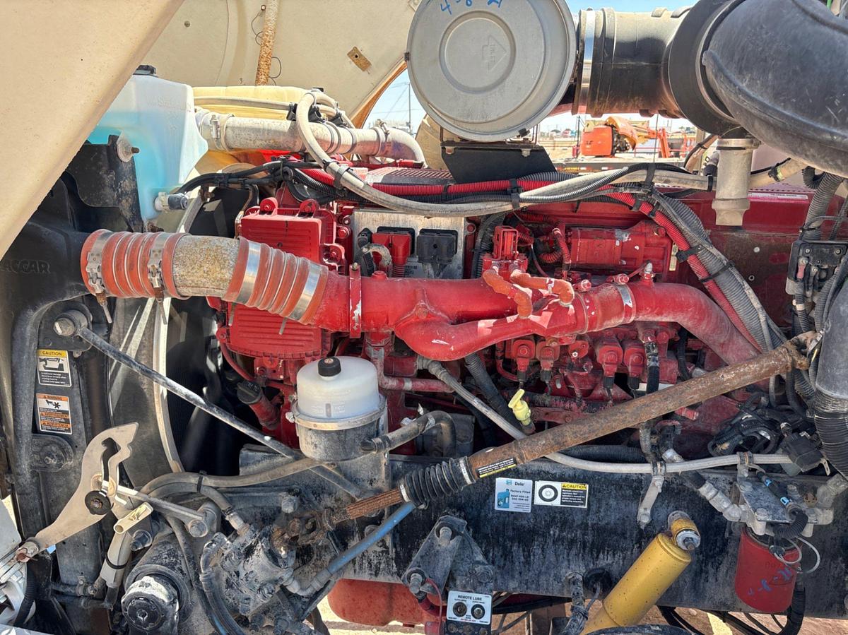 Used 2010 PETERBILT 367 T/A DAYCAB 26-TON CRANE TRUCK