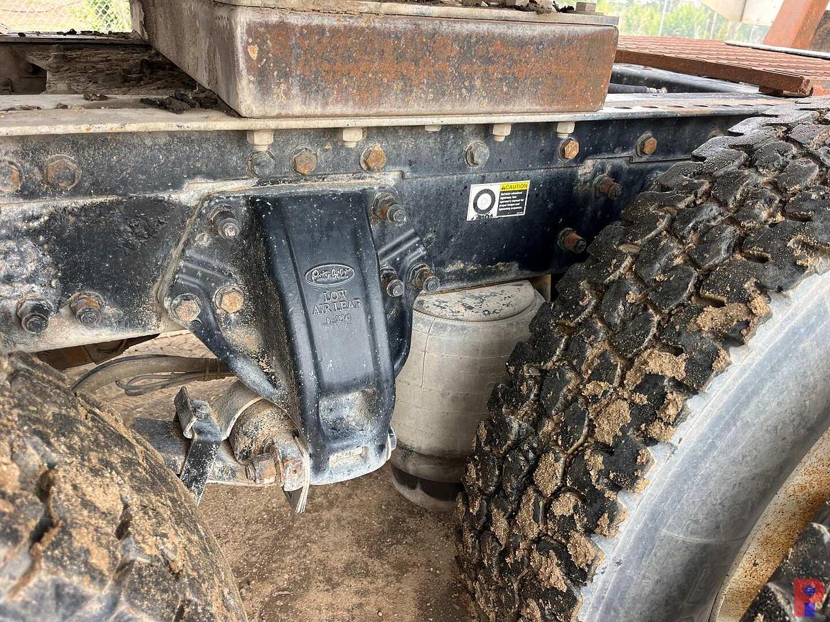 Used 2008 PETERBILT 386 T/A SLEEPER HAUL TRUCK