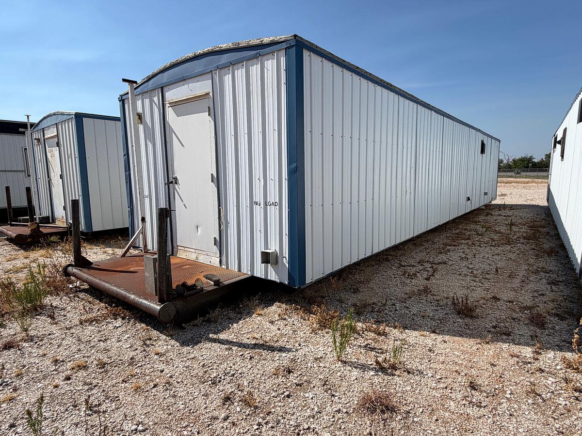 Used 48x12 skidded Pusher House / living quarters