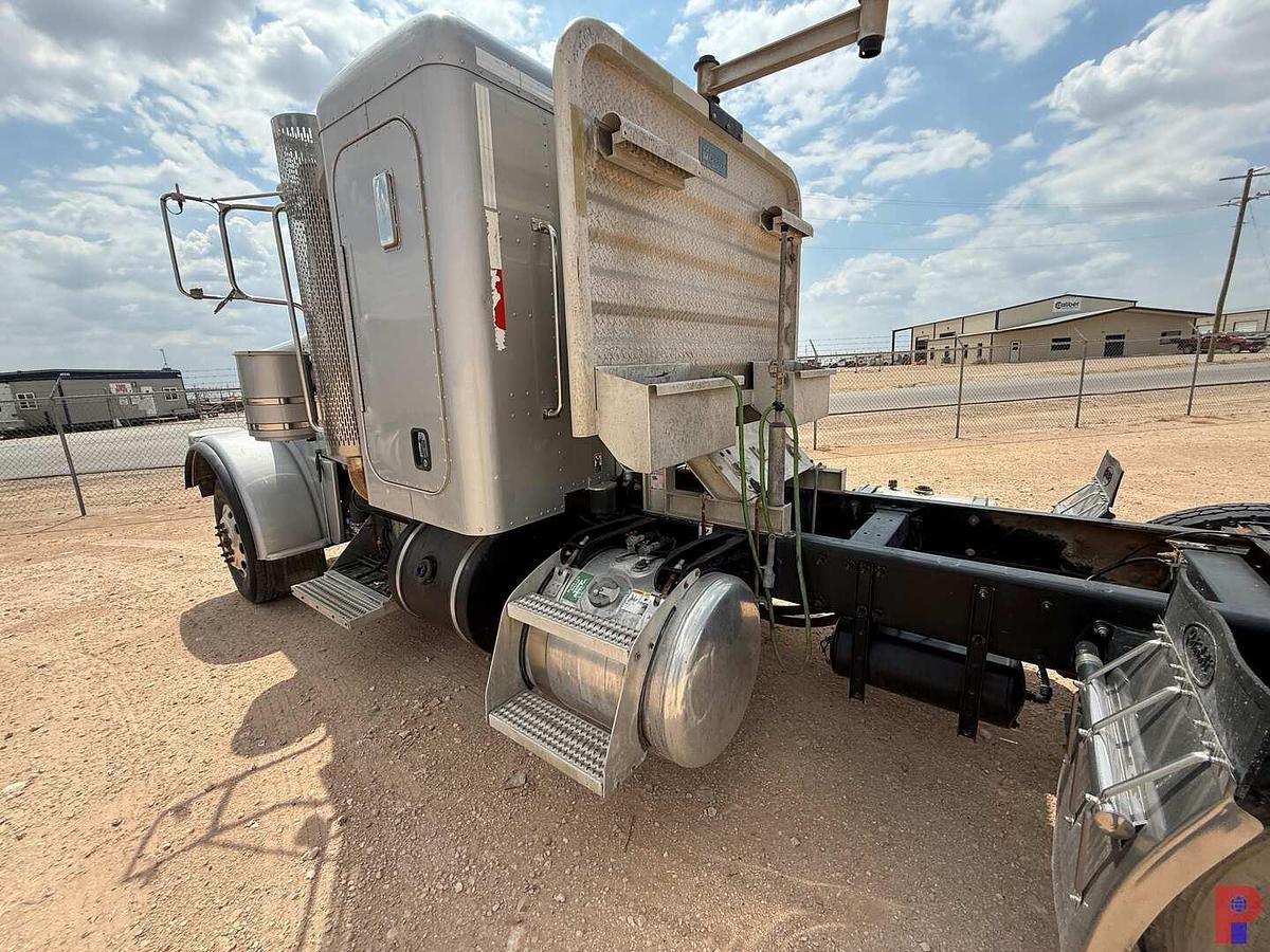 Used 2013 PETERBILT 388 T/A SLEEPER HAUL TRUCK, INOP.