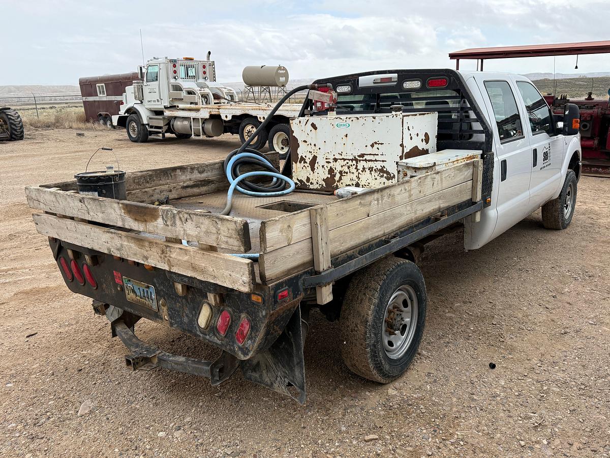 Used 2015 FORD F-250 XL SD 4WD CREW CAB FLATBED PICKUP TRUCK
