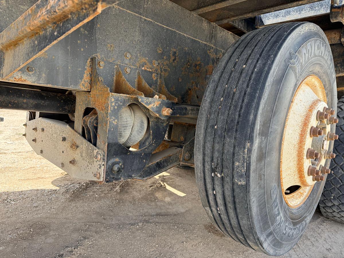 Used 2009 WESTERN STAR 4900 SB BED / POLE WINCH TRUCK (26,000 Miles!!)