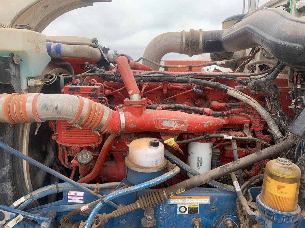 Used 2013 PETERBILT 367 Sleeper Truck