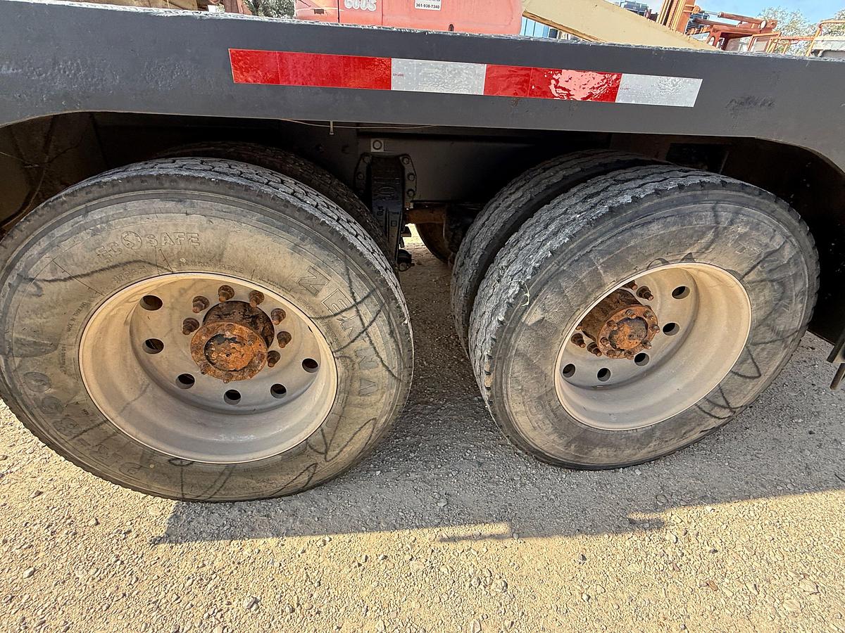 Used 2009 PETERBILT 367 T/A 65K LBS WINCH TRUCK