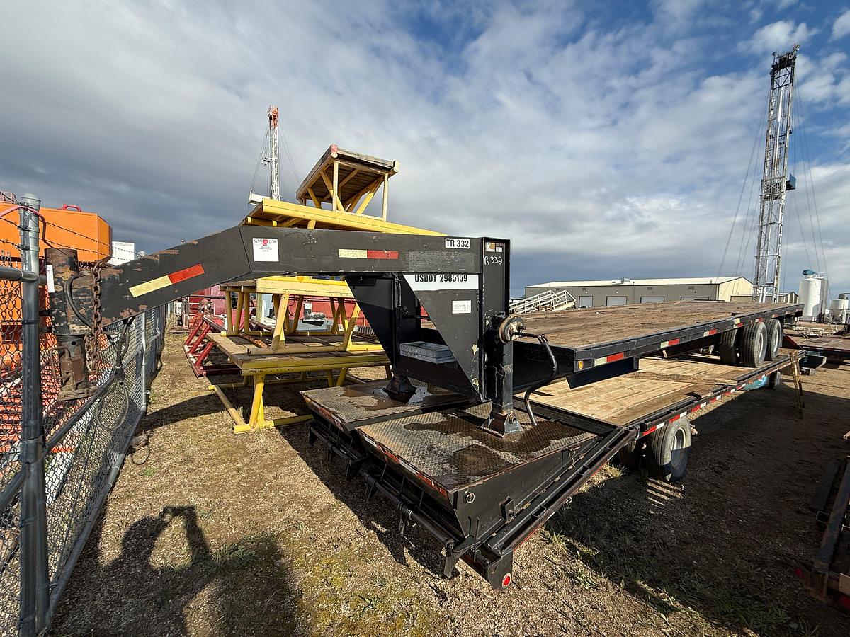 Used 1997 THIBS 32’ X 96” DUAL T/A GOOSENECK TRAILER