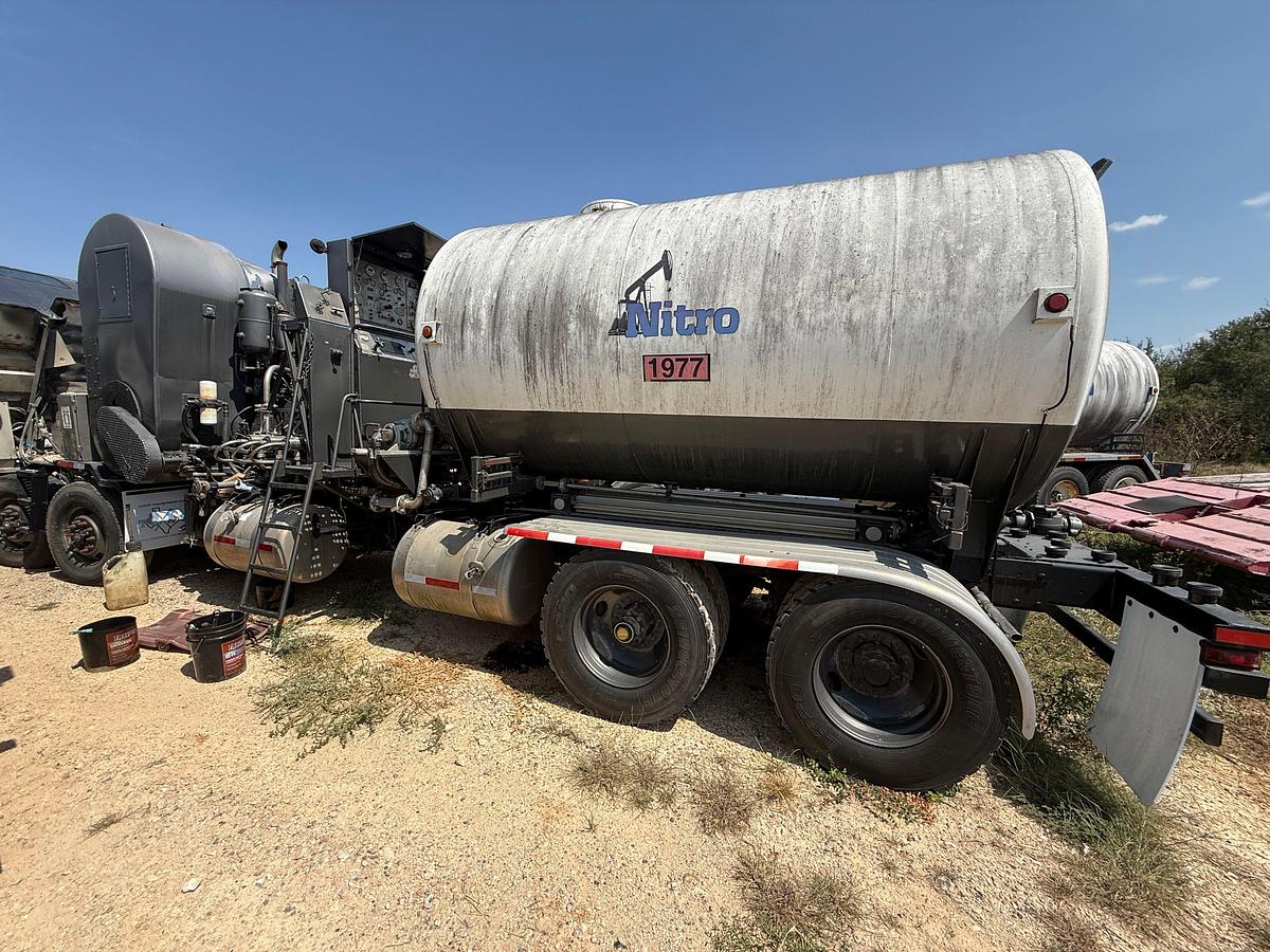 Used 2001 PETERBILT 362 TWIN-STEER T/A CRYOMEC NITROGEN PUMP TRUCK