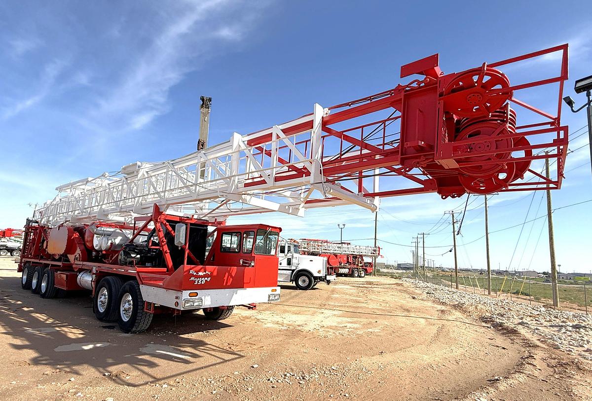 Used 2012 RIG WORKS MUSTANG 550 DD 104’-275K 5-AXLE WELL SERVICE RIG