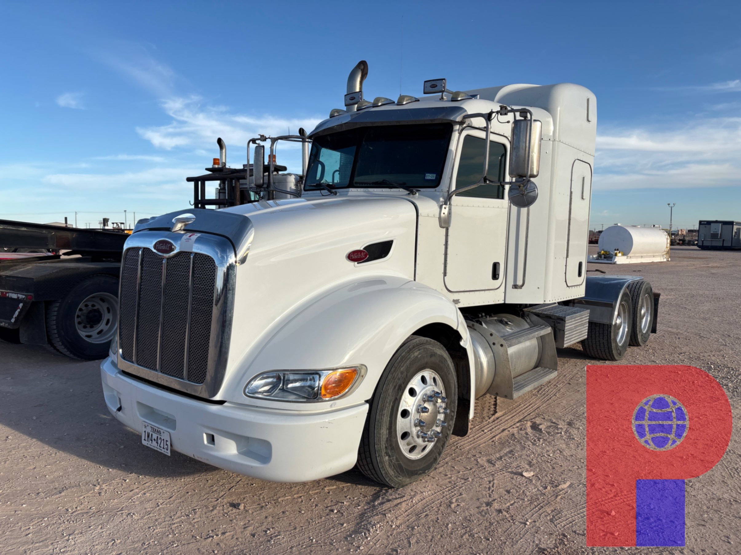 Used 2009 PETERBILT 386 T/A SLEEPER HAUL TRUCK