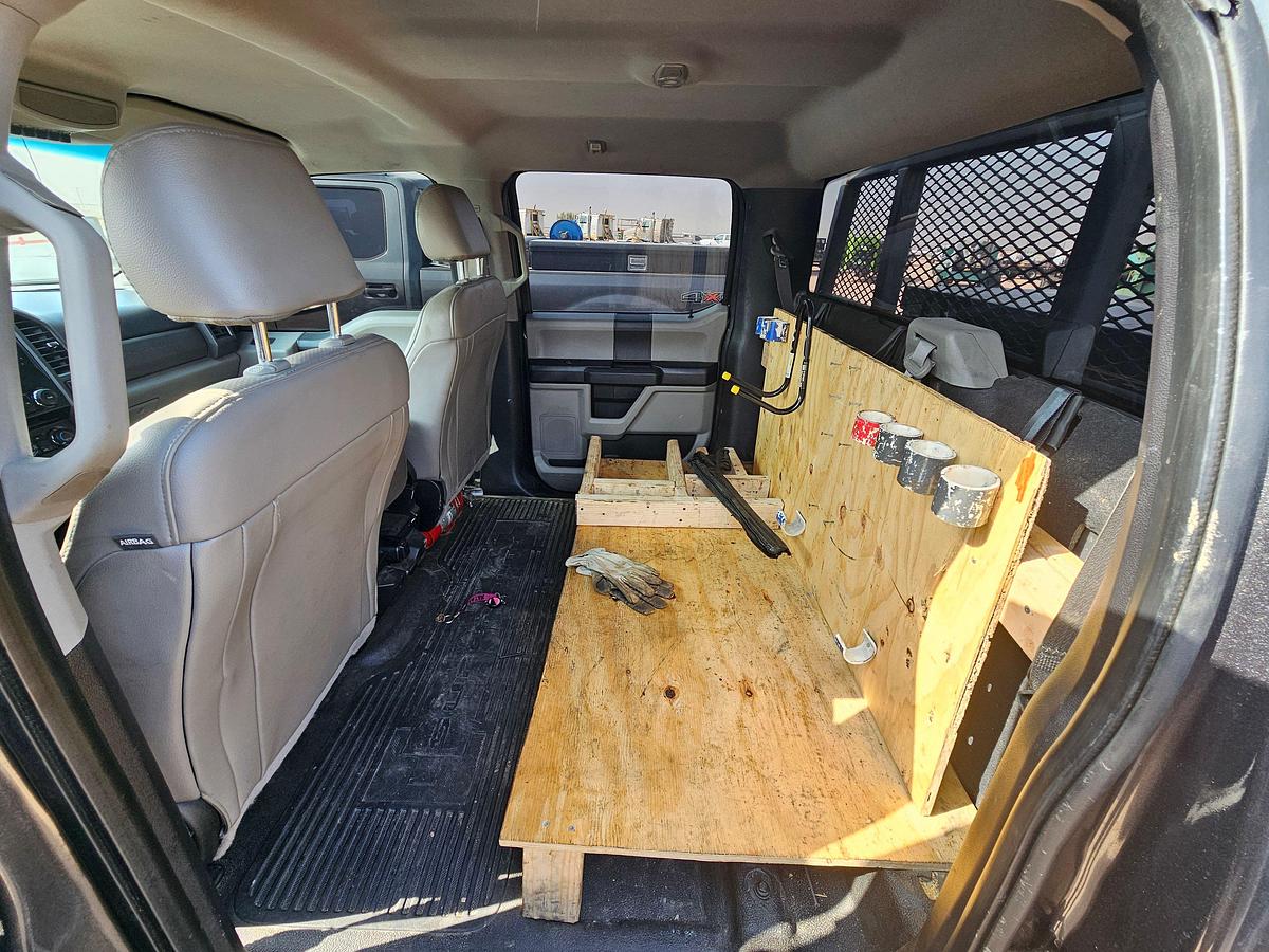 Used 2018 FORD F-250 SUPER DUTY CREW CAB PICKUP TRUCK, 4X4