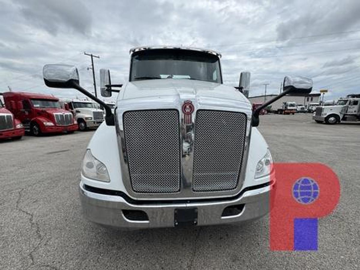 Used 2019 KENWORTH T680 T/A DAY CAB TRUCK TRACTOR