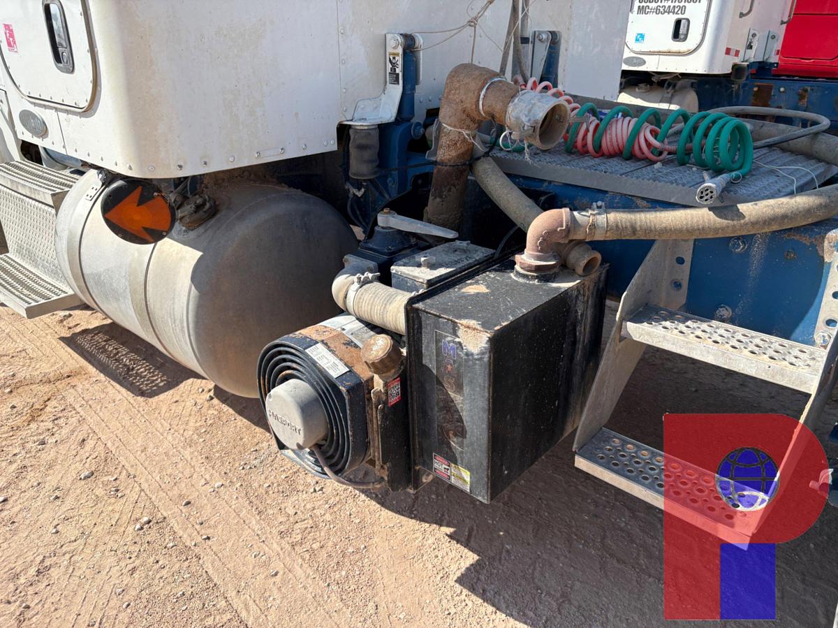 Used 2007 PETERBILT 378 T/A SLEEPER VAC TRUCK (INOP)