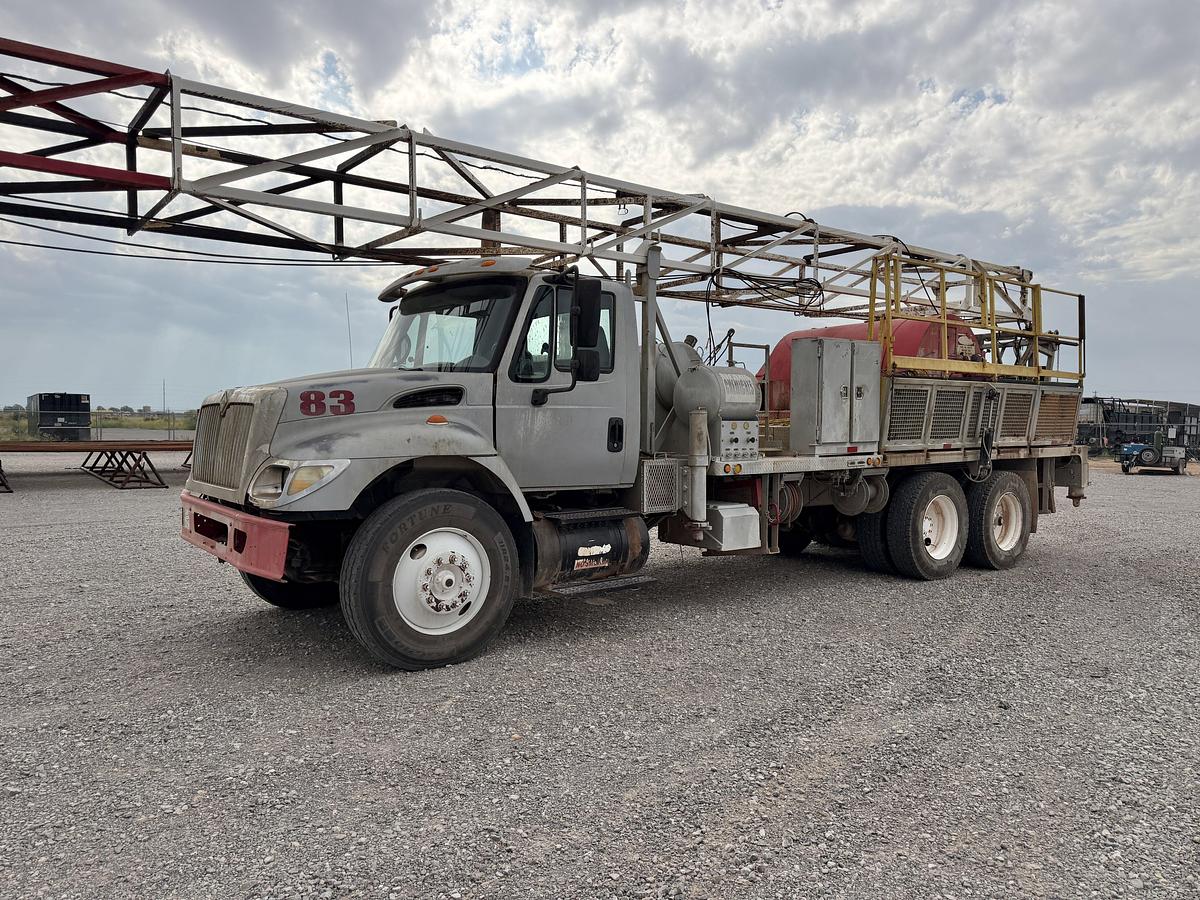 Used WATSON HOPPER SWAB RIG MTD. ON 2007 INTERNATIONAL TRUCK