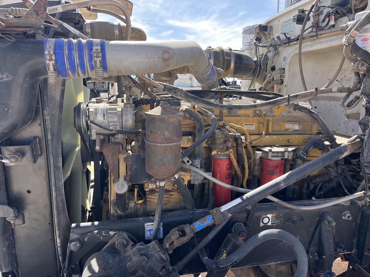 Used 2002 PETERBILT 378 T/A SLEEPER HAUL TRUCK