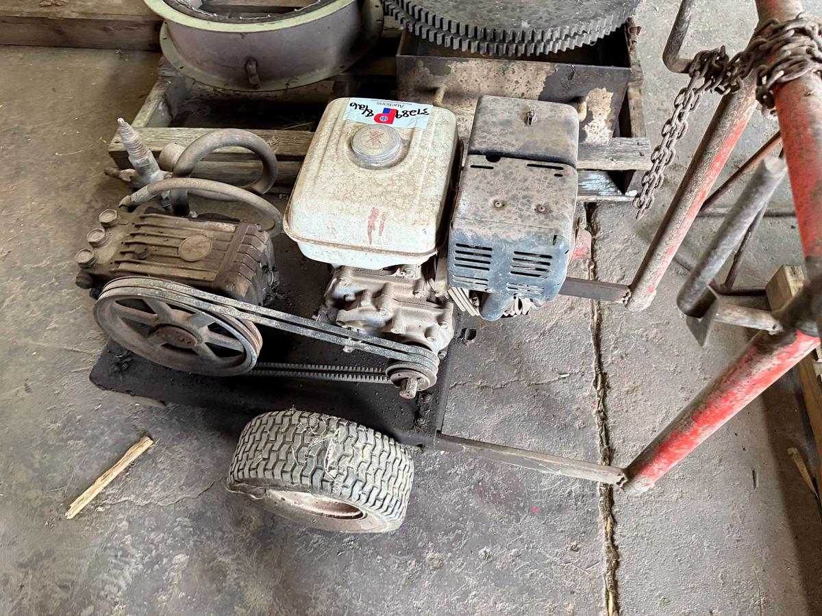 Used 18” EATON AIR FLEX CLUTCH DISC, PALLET OF (12+) 24”-48” RIGID PIPE WRENCHES, GAS POWERED SMALL TRIPLEX PUMP ON CART