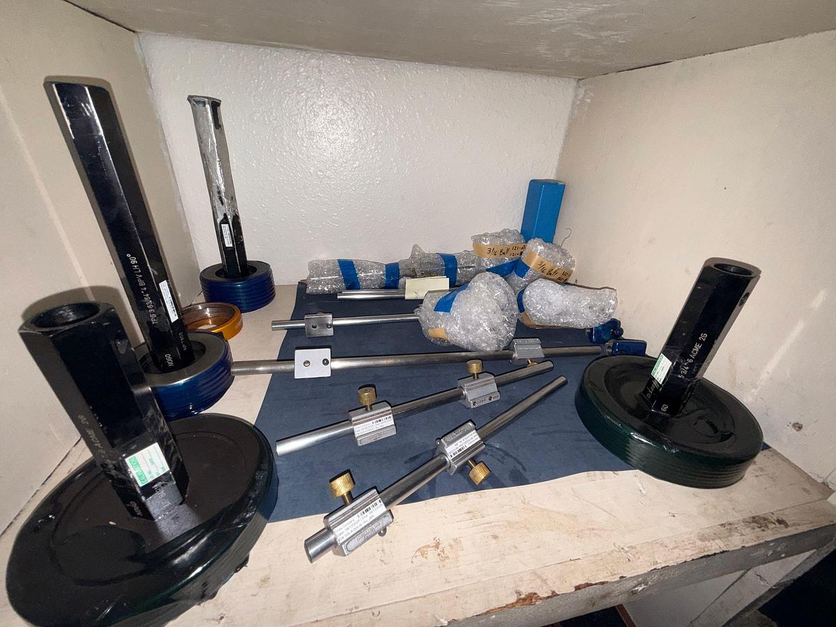 Used LOT W/ CONTENTS OF GAUGE ROOM INCLUDING (50+) (UNUSED) IN-ACT & NON API UP TO 11” THREAD GAUGE & METAL LOCKERS