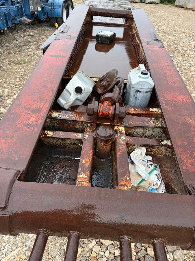 Used 1981 LUFKIN  34' X 96" 3-AXLE NARROW NECK LOWBOY TRAILER