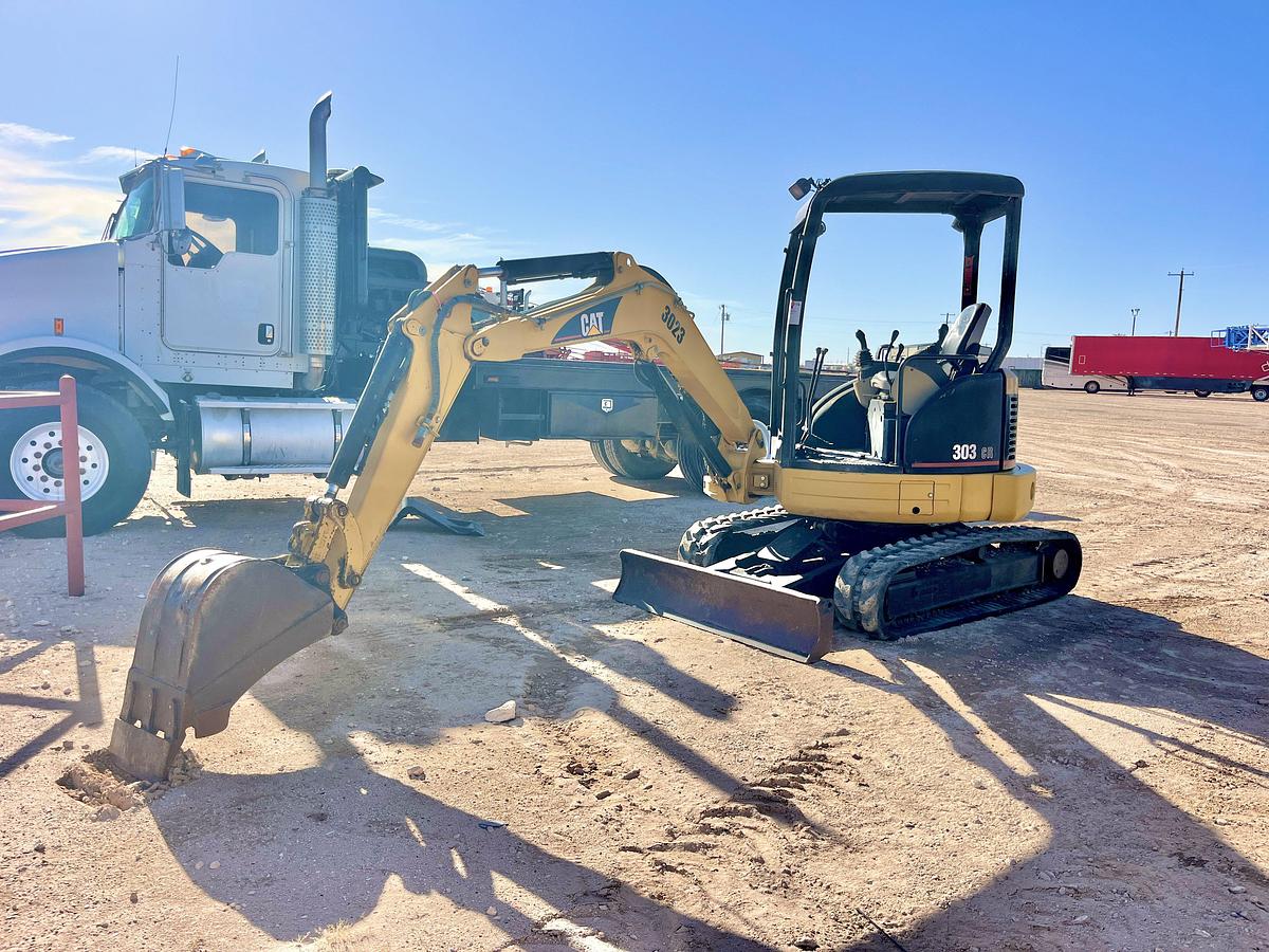 Used 2003 CATERPILLAR 303CR MINI EXCAVATOR
