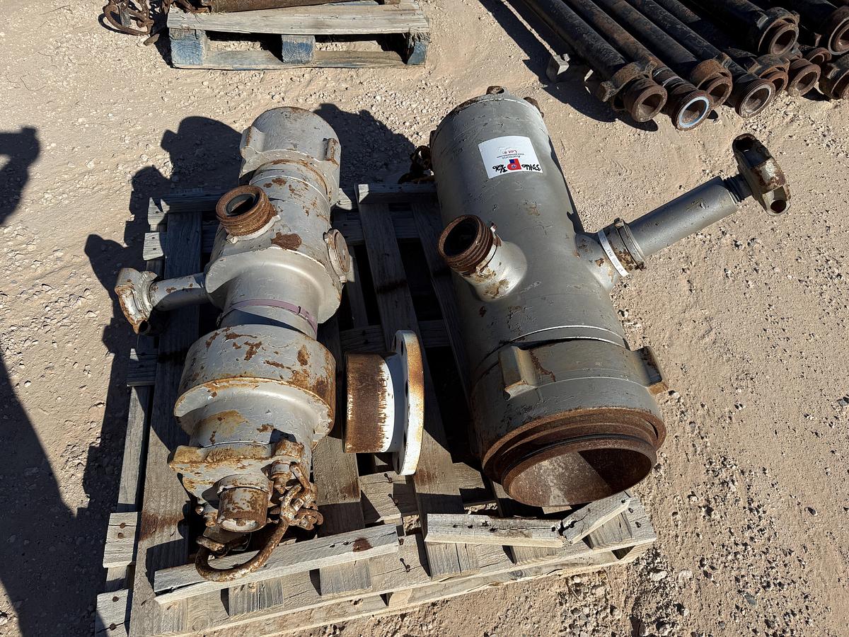 Used (2) MULTI-SIZE SINGLE PLUG CEMENT HEADS