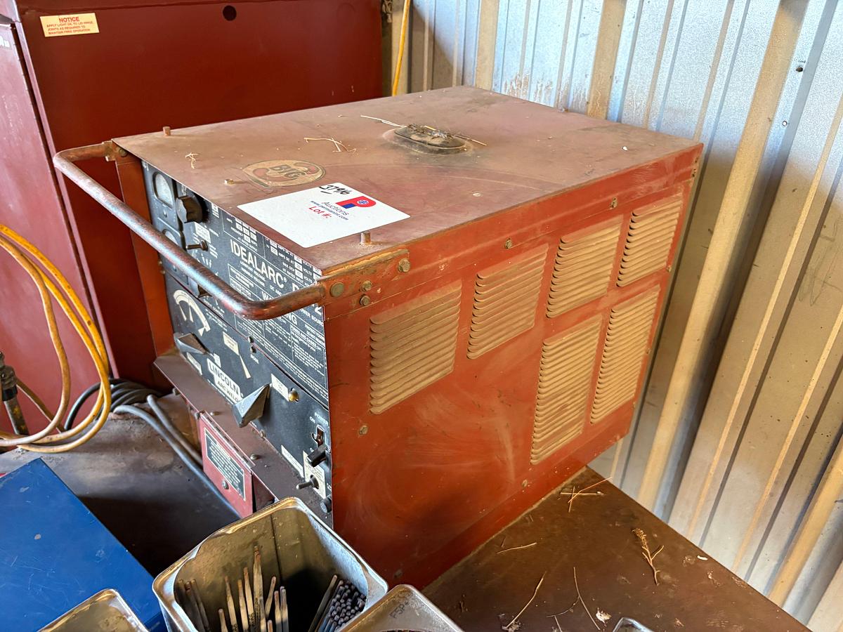 Used Lincoln idealarc dc-250 welding machine