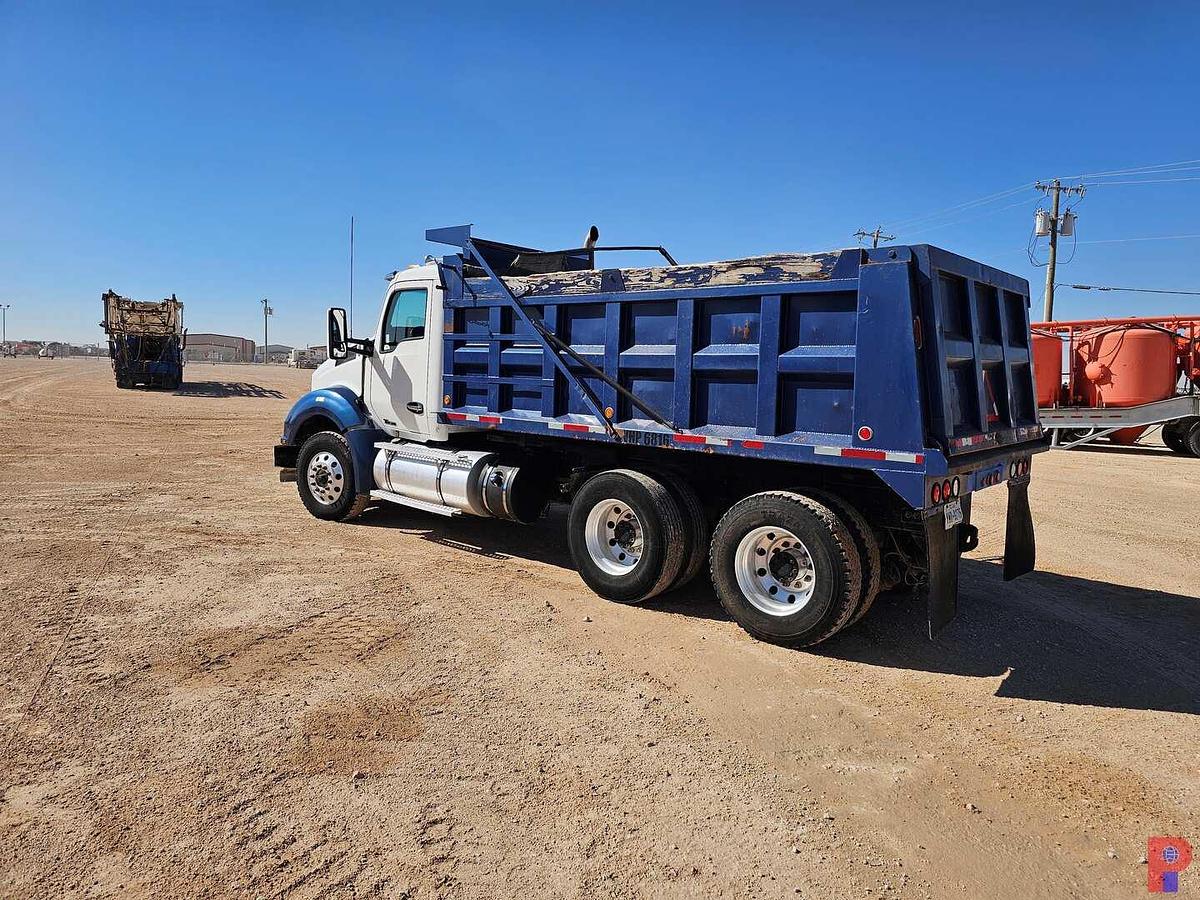 Used 2015 KENWORTH T880 T/A DAYCAB DUMP TRUCK
