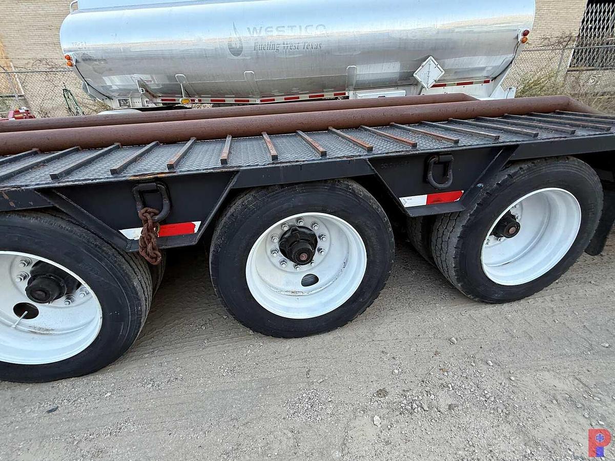 Used 2014 VIKING 53’ X 102” TRI AXLE 40 TON EQUIPMENT LOWBOY