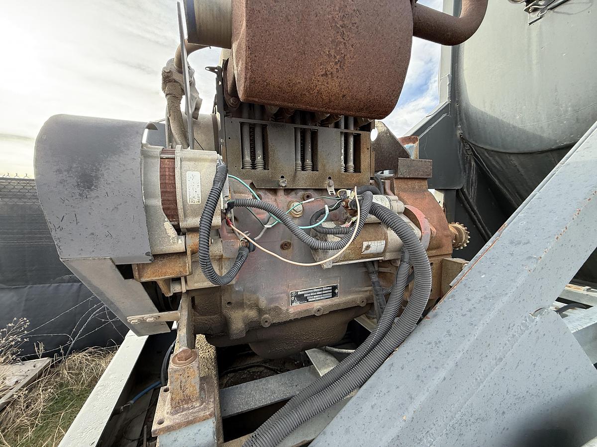 Used 2006 FRUEHAUF PNEUMATIC DRY BULK T/A CEMENT TRAILER