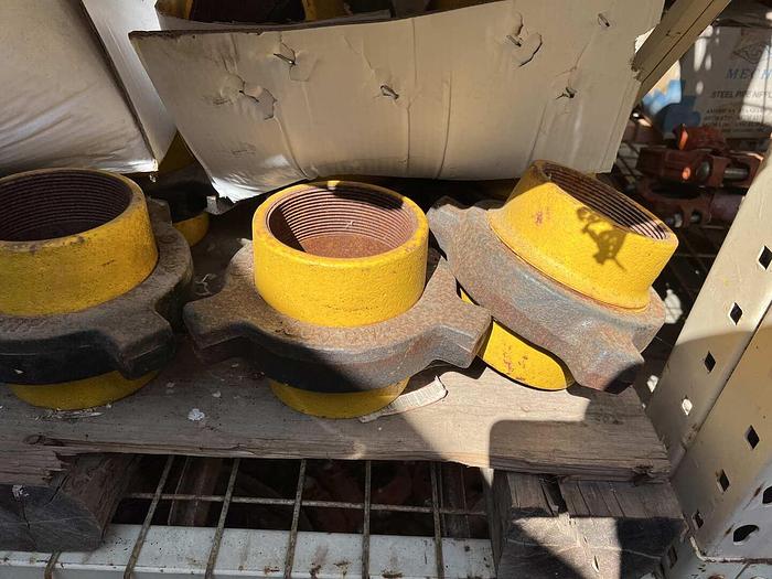 Used 40-4" FIG 100 HAMMER UNIONS & 7-6" FIG 200 HAMMER UNIONS