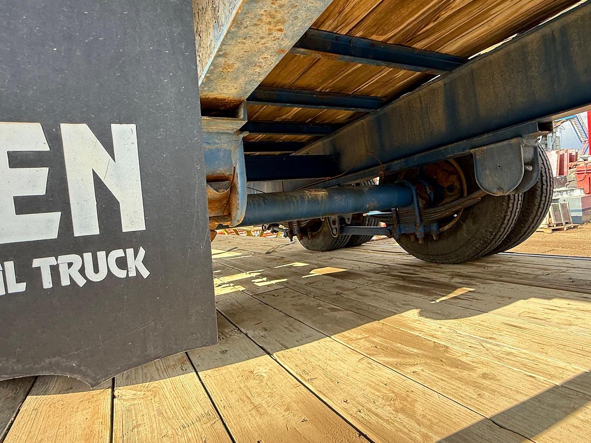 Used 1997 THIBS 32’ X 96” DUAL T/A GOOSENECK TRAILER
