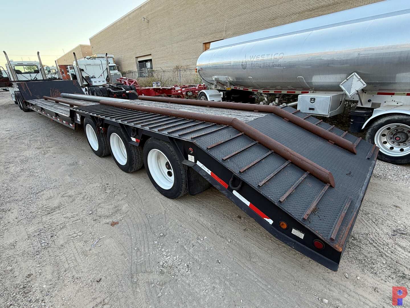 Used 2014 VIKING 53’ X 102” TRI AXLE 40 TON EQUIPMENT LOWBOY