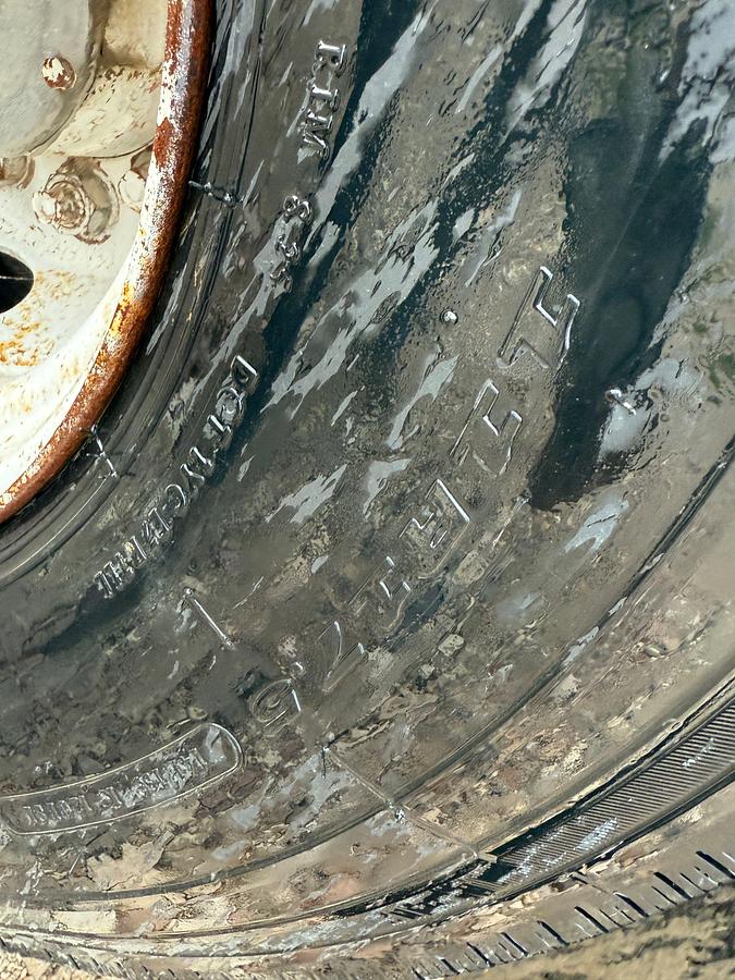 Used 1981 LUFKIN  34' X 96" 3-AXLE NARROW NECK LOWBOY TRAILER