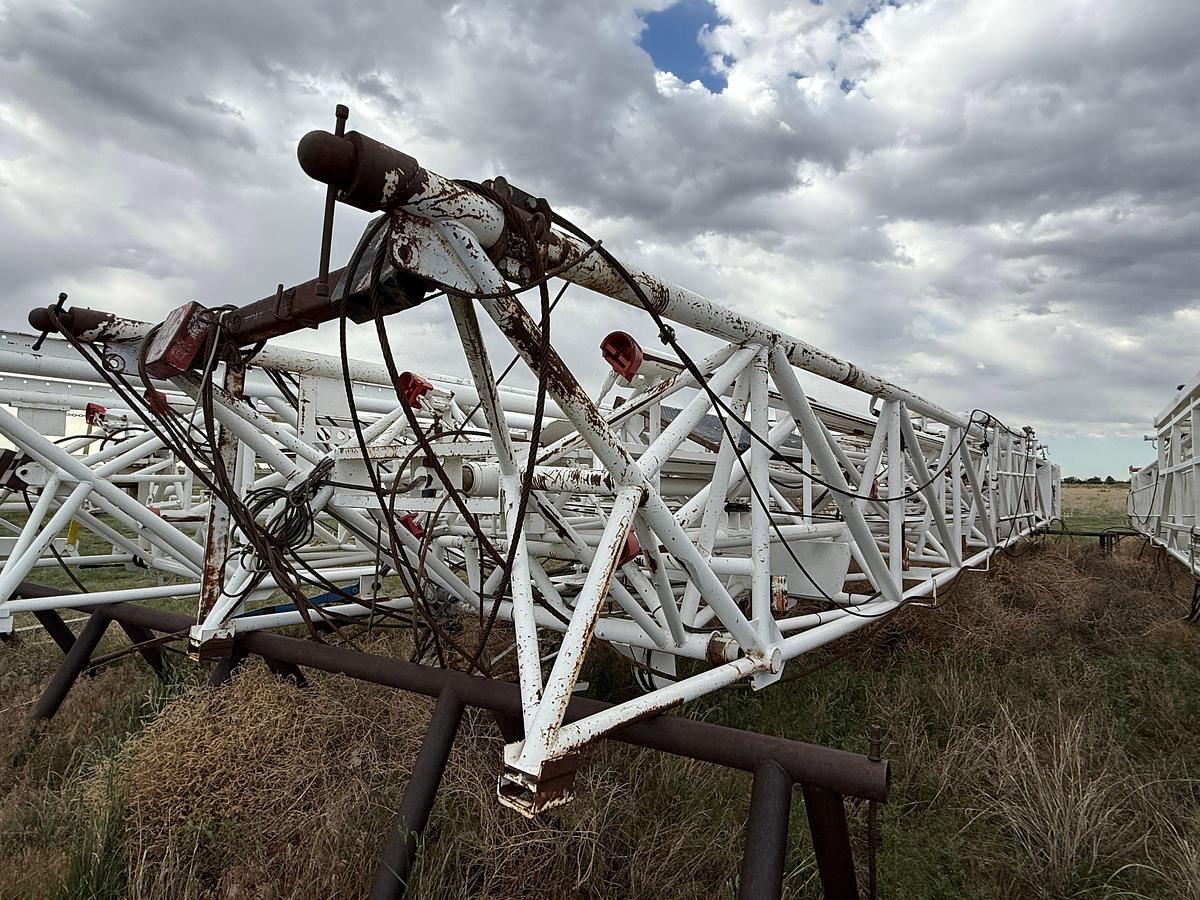 Used NOV FRANKS 96’ X 215,000 LBS DERRICK