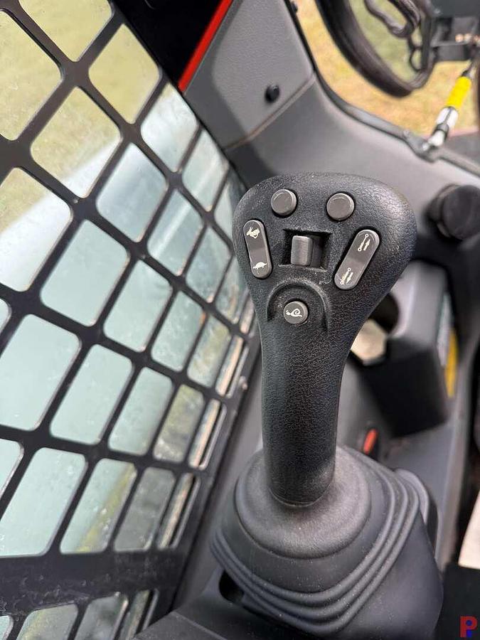 Used 2023 BOBCAT T76 TRACK SKID STEER