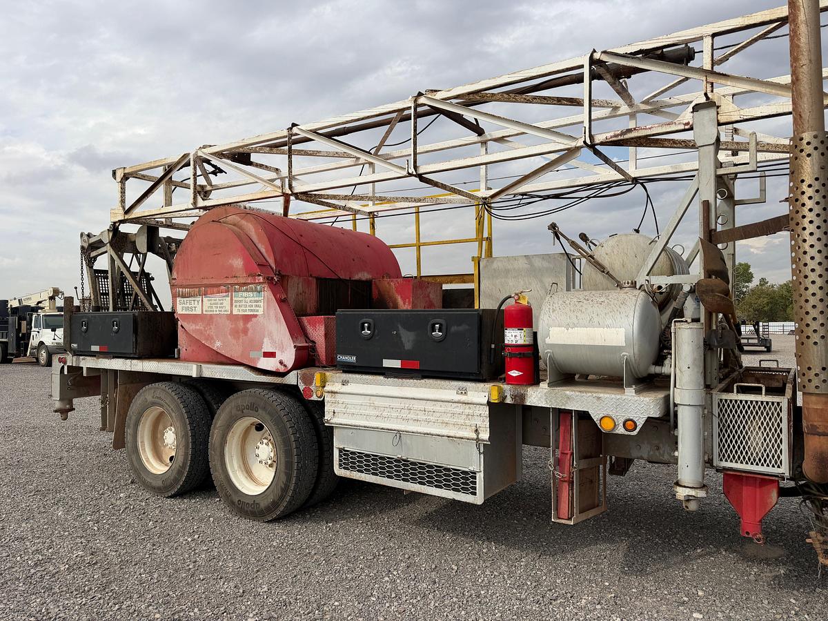 Used WATSON HOPPER SWAB RIG MTD. ON 2007 INTERNATIONAL TRUCK