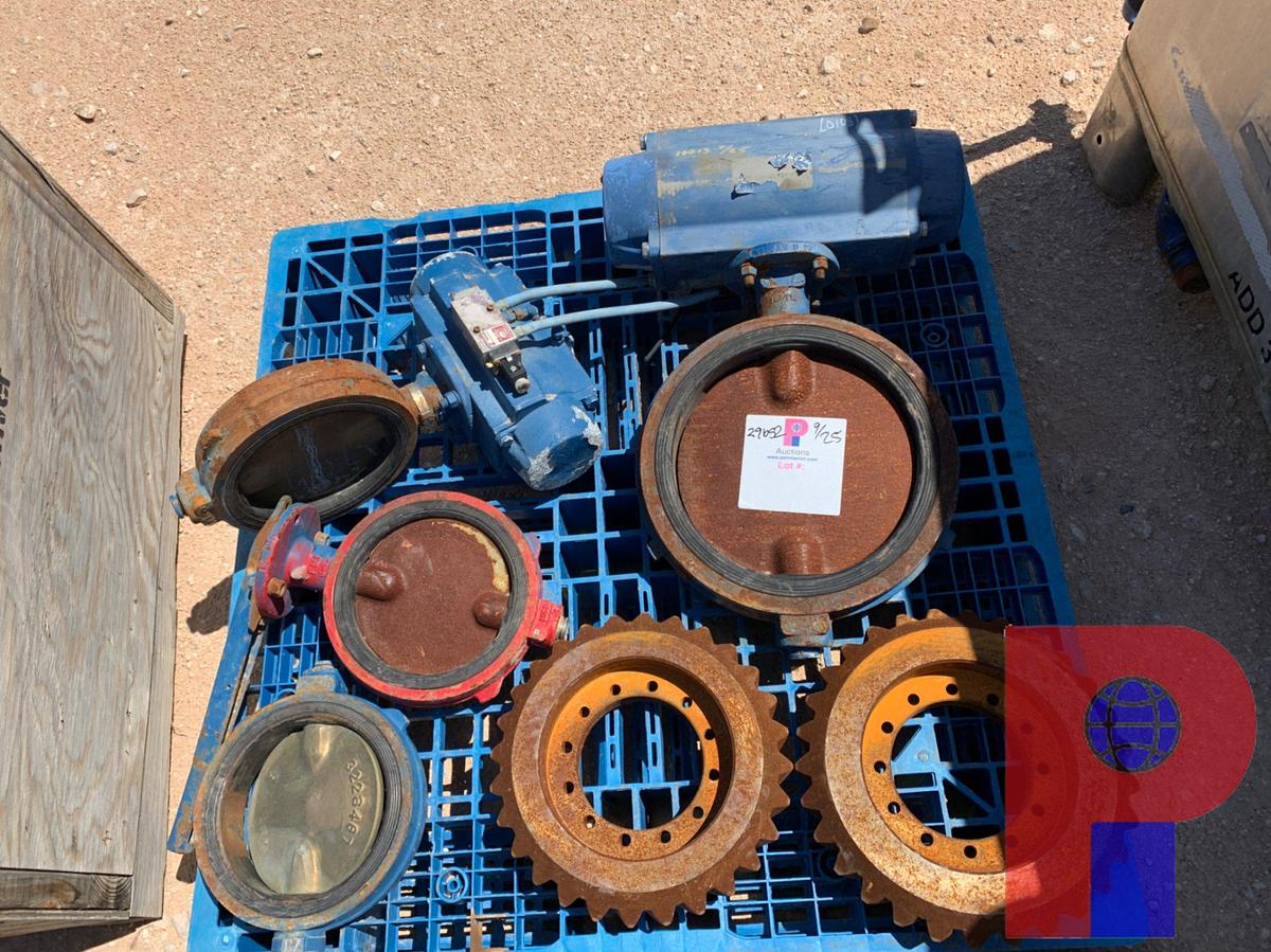 Used (2) MANUAL BUTTERFLY VALVES (2) PNEUMATIC BUTTERFLY VALVES
