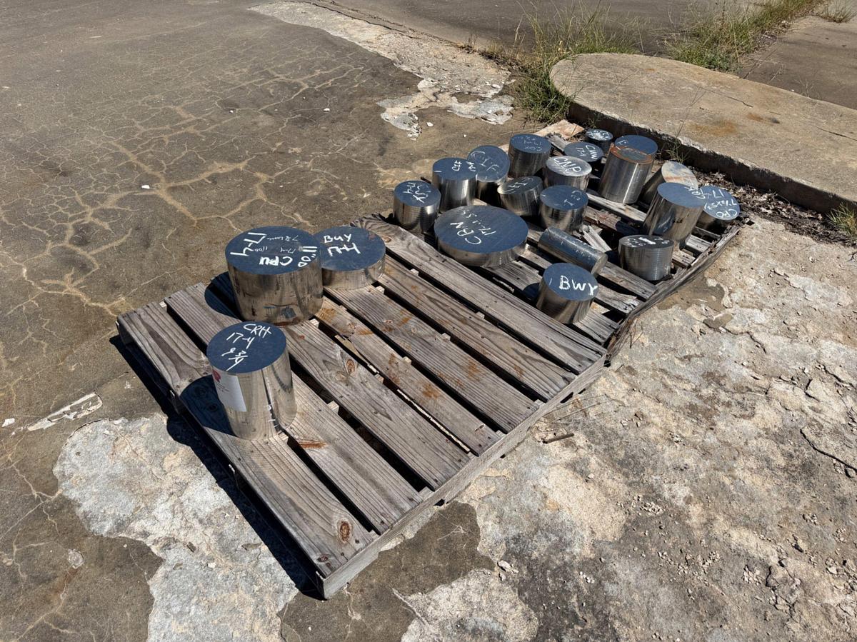 Used (2) pallets of Stainless Steel Round Stock