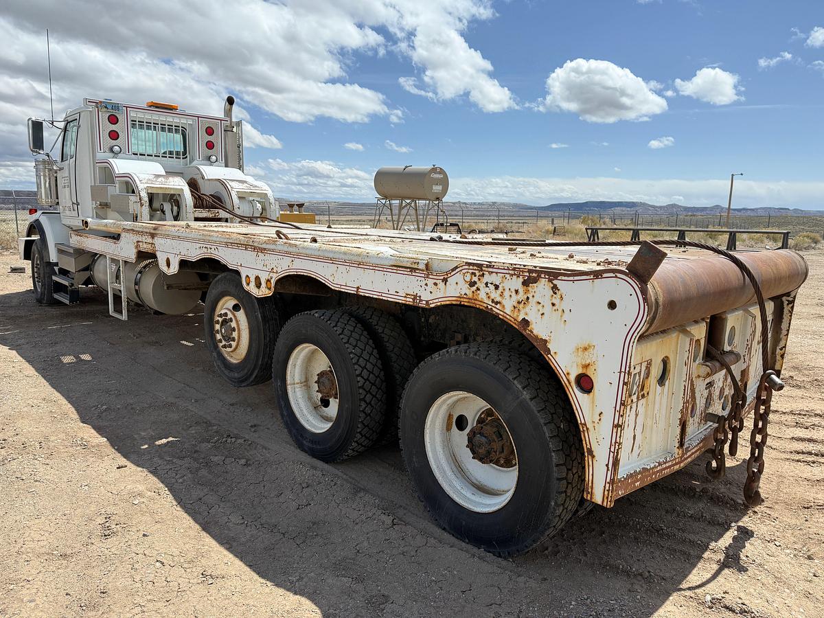 Used 2009 WESTERN STAR 4900 SB BED / POLE WINCH TRUCK (26,000 Miles!!)