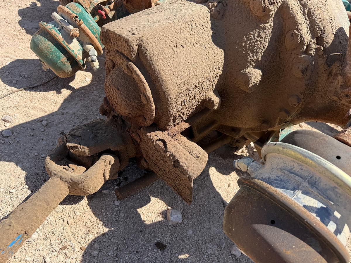 Used ROCKWELL RP23160 23K LBS 4.30 RATIO FRONT REAR DIFF & BANJO HSG W/ HUBS