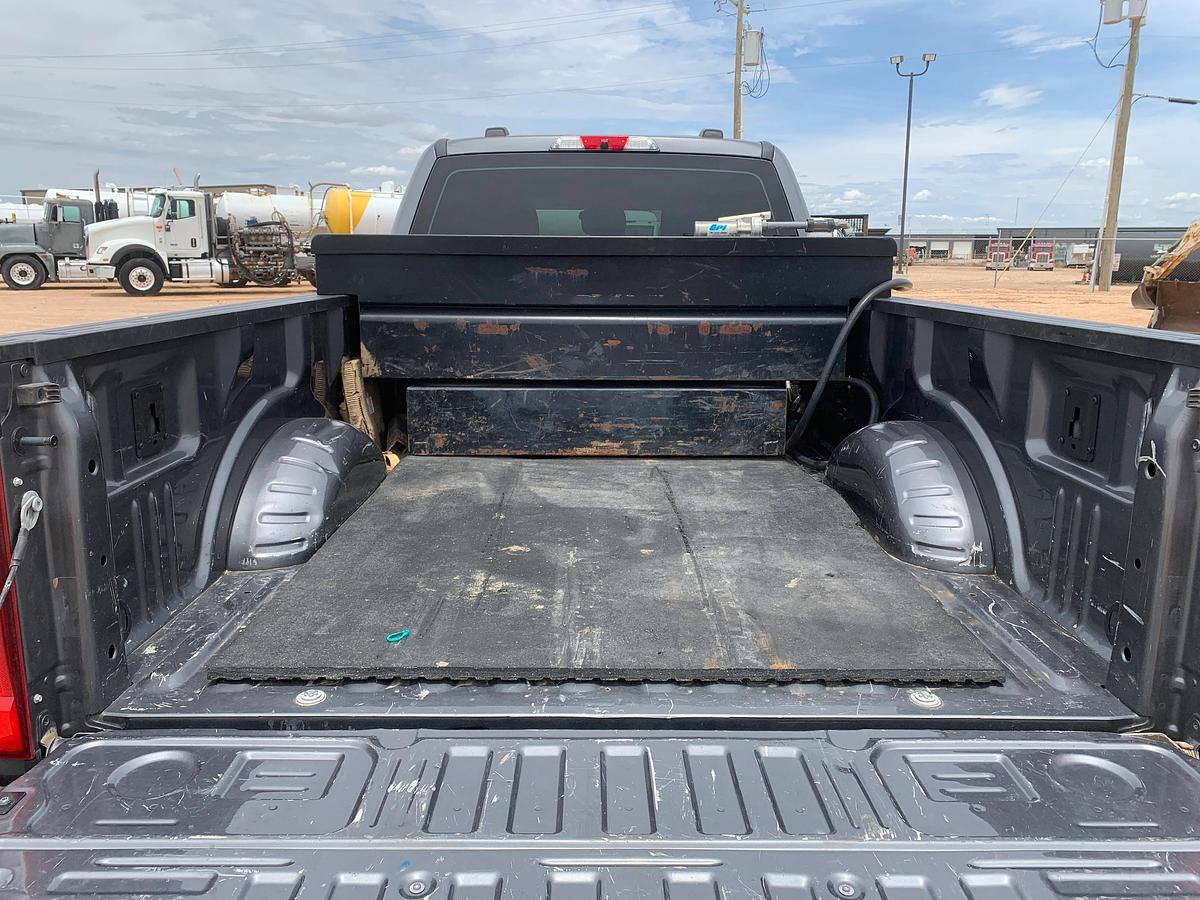 Used 2023 FORD F-250 SUPER DUTY CREW CAB PICKUP TRUCK