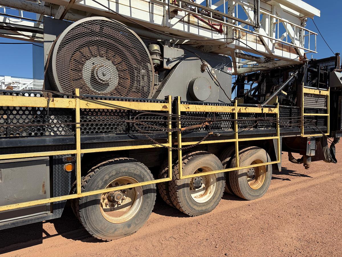 Used 2006 TAYLOR C500 DD 104'-250K 5-AXLE WELL SERVICE WORKOVER RIG