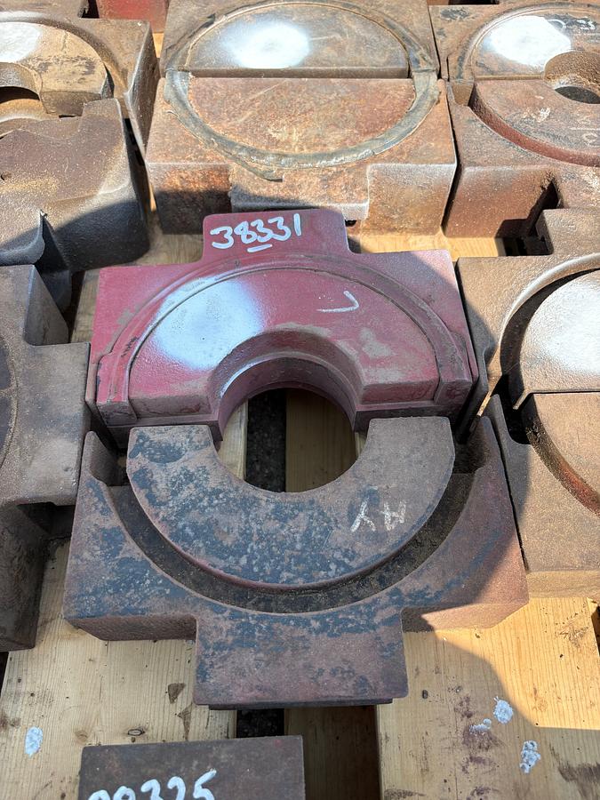 Used Set of (2) 9-1/2”W x 3-1/2” bop pipe rams