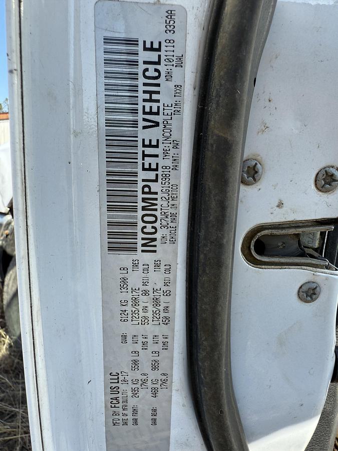 Used 2018 RAM 3500 HD CREW CAB 4WD SERVICE TRUCK