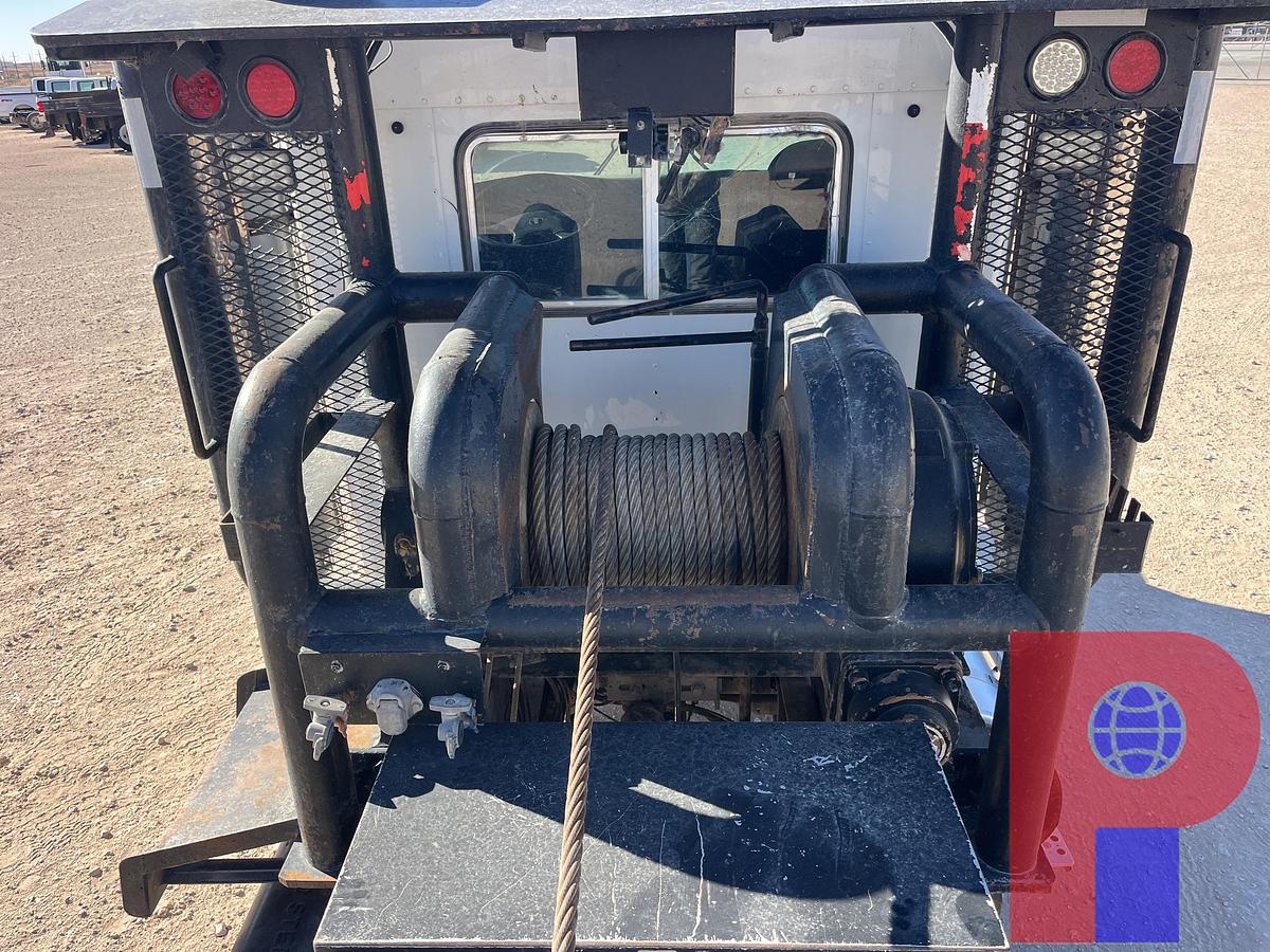 Used 2007 KENWORTH T800 3-AXLE DAYCAB WINCH TRUCK