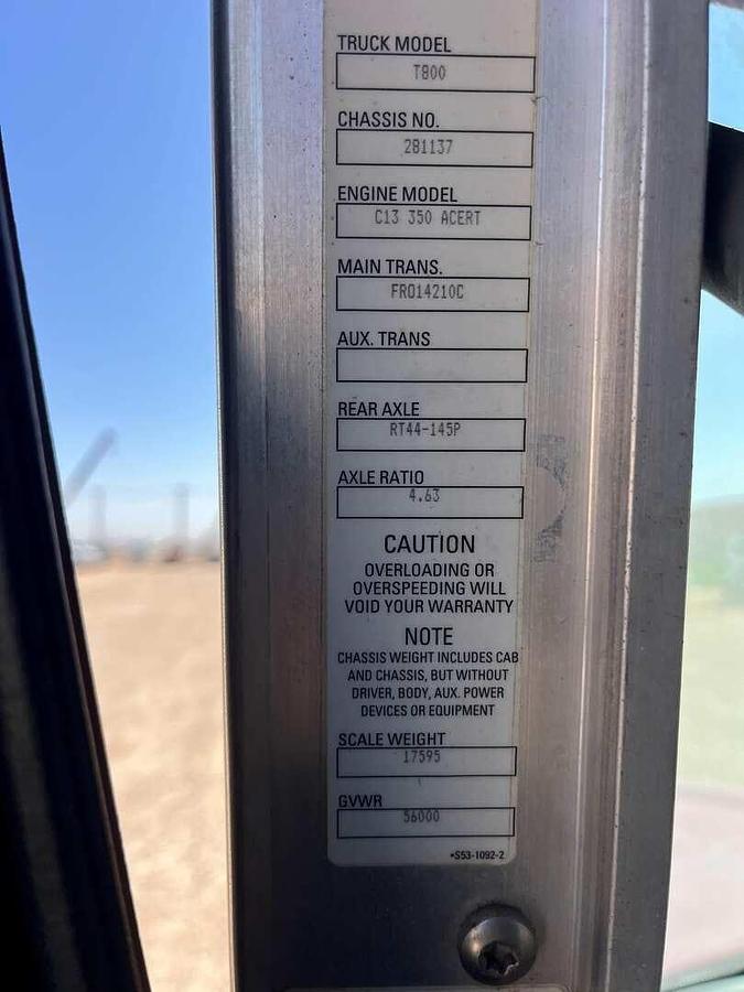 Used 2011 KENWORTH T800 T/A SLEEPER HAUL TRUCK