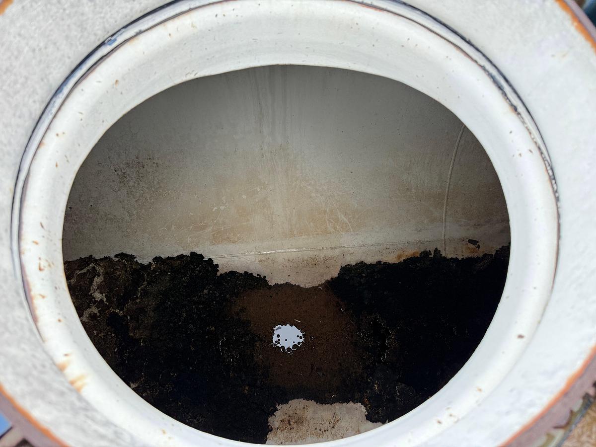 Used 2012 WILCO 4,100 GALLON W/ HYD AGITATORS T/A ACID TRANSPORT TRAILER