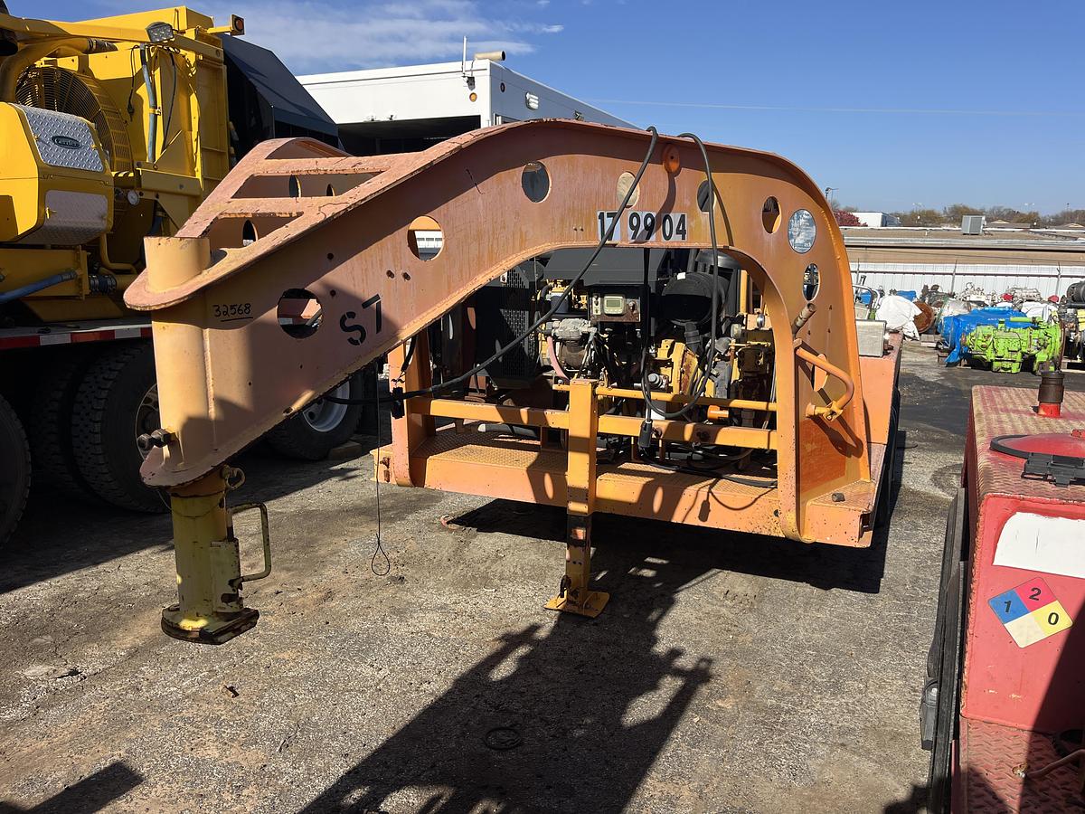 Used 2008 VENTURETECH XK-90 POWER SWIVEL MTD ON T/A GOOSENECK TRAILER