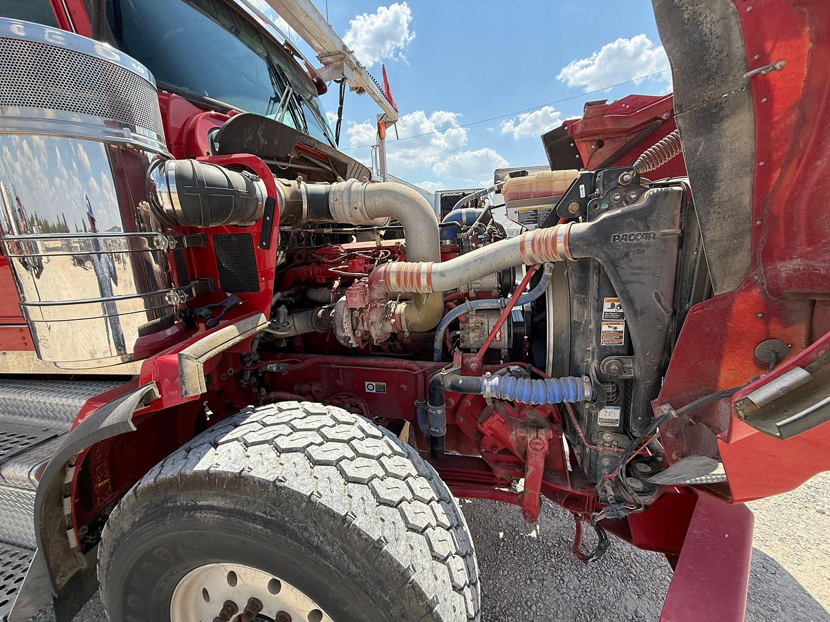 Used 2019 KENWORTH T800 TRI-DRIVE W/ PUSHER HEAVY HAUL TRUCK