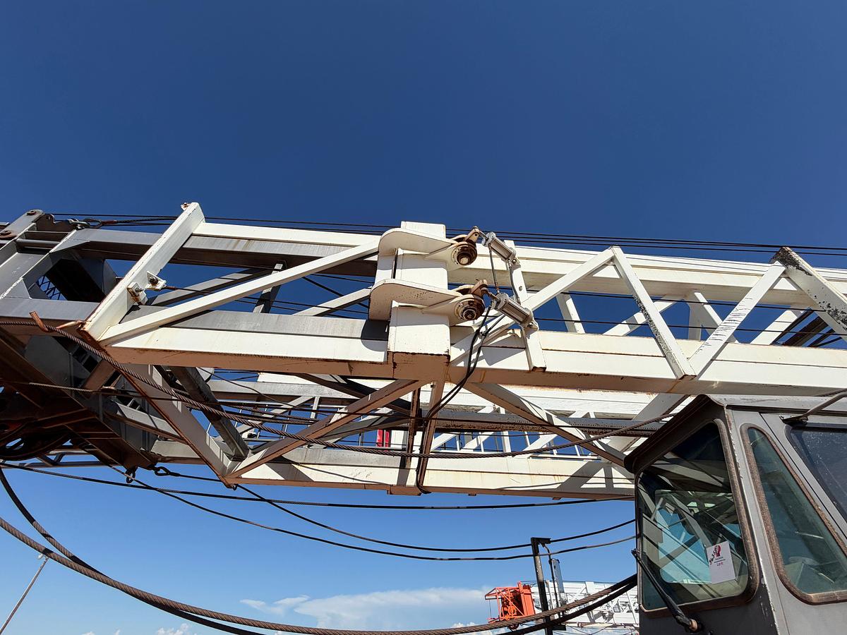 Used 2006 TAYLOR C500 DD 104'-250K 5-AXLE WELL SERVICE WORKOVER RIG