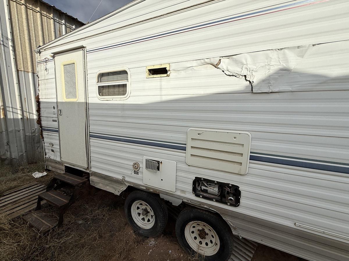 Used 2003 DUTCHMEN 25’ SPORT T/A FIFTH WHEEL PULL CAMPER TRAILER