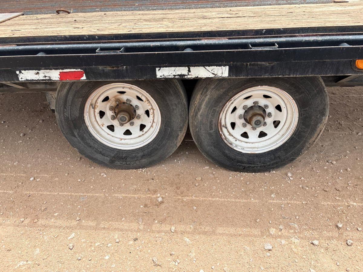 Used 2015 PJ TRAILERS 20’ X 8’ T/A GOOSENECK TOOL TRANSPORT TRAILER