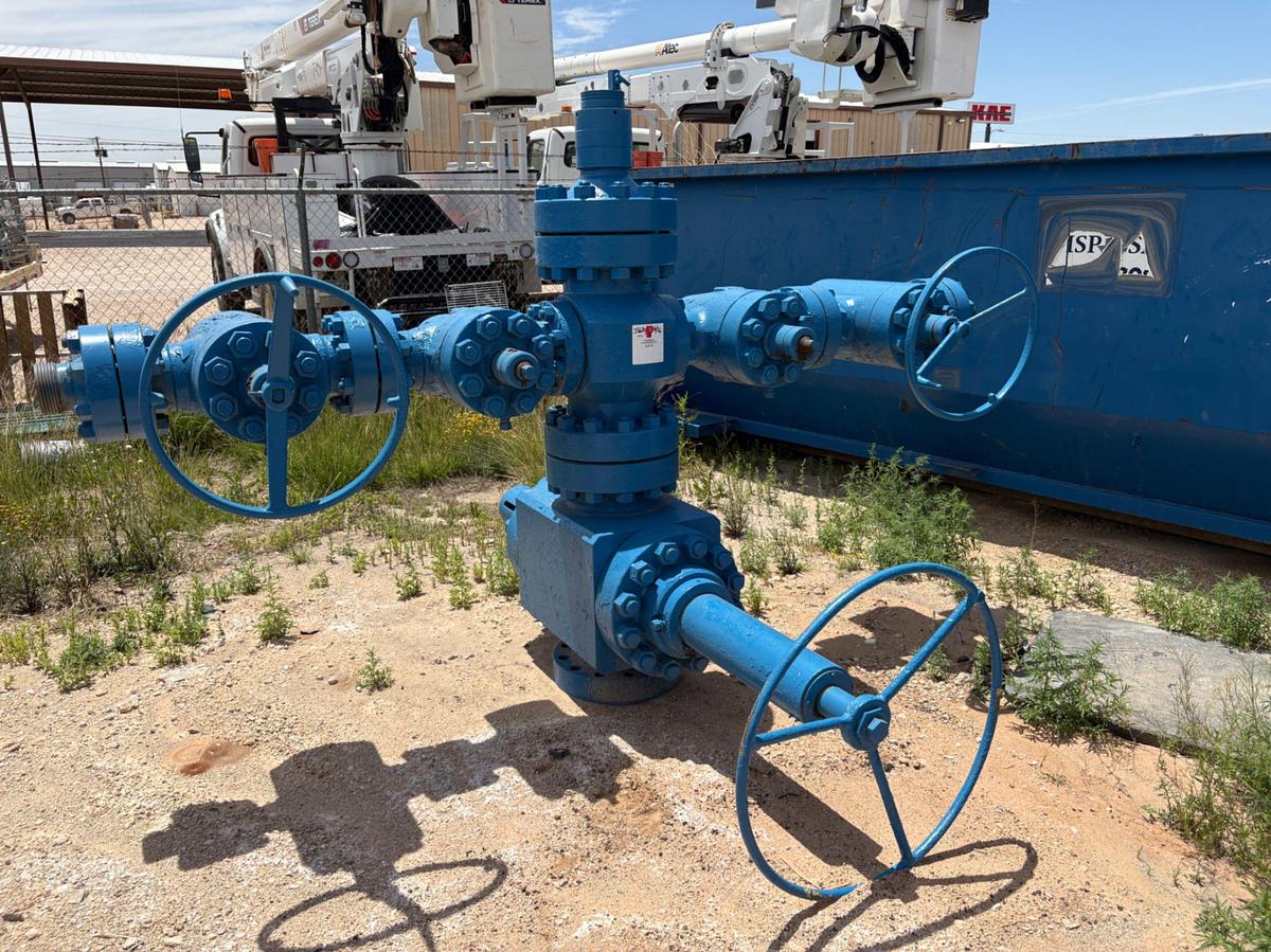 Used 7-1/16” 10K frac tree